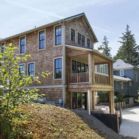 Salt And Cedar By Seabrook Hospitality Villa